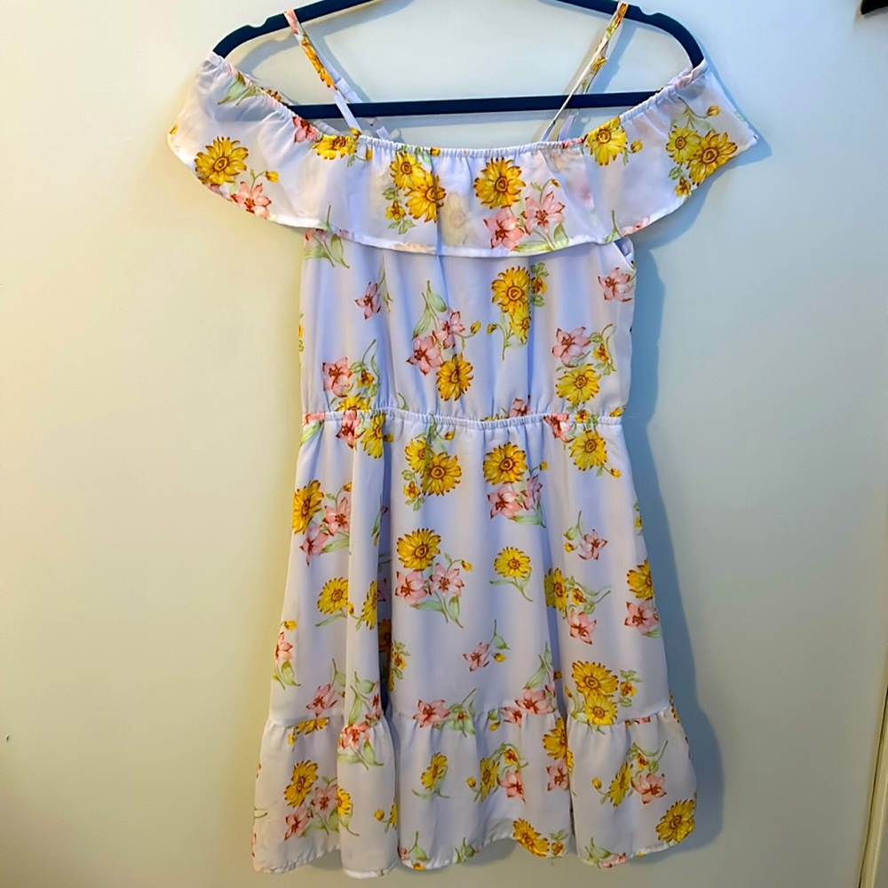 Flower print lavender dress for girls